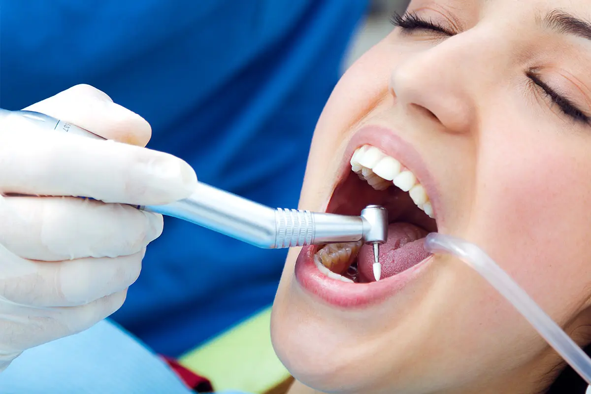 Diş Eti Hassasiyeti Nedir